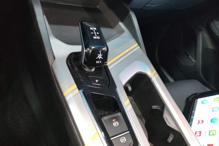 Used Geely Auto Emgrand L HiP 2024 Longteng Edition 1.5TD-DHT Pro 100KM Superior Model Gear Lever