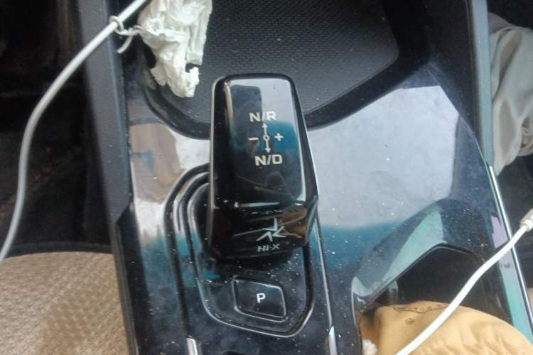 Used Geely Auto Emgrand L HiP 2024 Champion Edition 1.5TD-DHT Pro 100KM Excellence Model Gear Lever