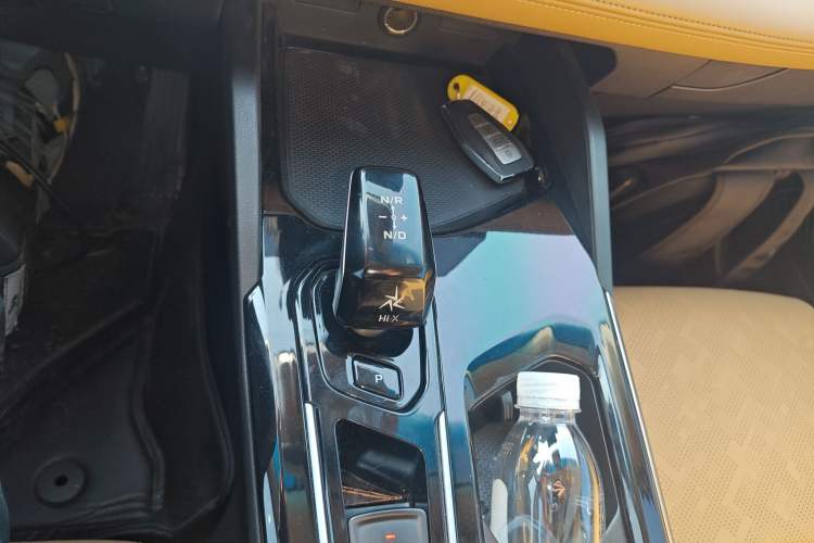 Used Geely Auto Emgrand L HiP 2024 Champion Edition 1.5TD-DHT Pro 100KM Excellence Model Gear Lever
