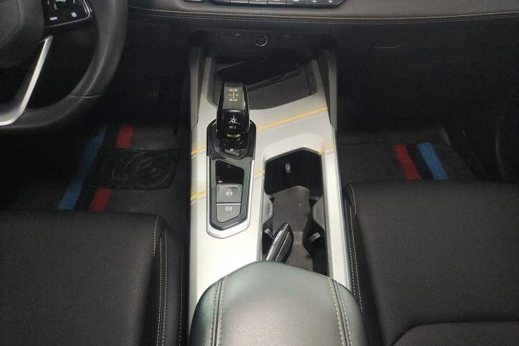 Used Geely Auto Emgrand L HiP 2024 Longteng Edition 1.5TD-DHT Pro 100KM Superior Model Gear Lever