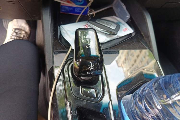 Used Geely Auto Emgrand L HiP 2024 Champion Edition 1.5TD-DHT Pro 100KM Excellence Model Gear Lever