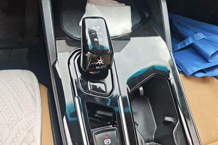 Used Geely Auto Emgrand L HiP 2024 Champion Edition 1.5TD-DHT Pro 100KM Excellence Model Gear Lever