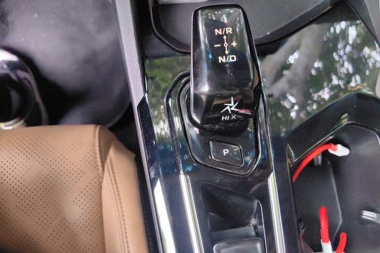 Used Geely Auto Emgrand L HiP 2024 Longteng Edition 1.5TD-DHT Pro 100KM Excellence Model Gear Lever