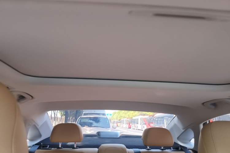 Used Geely Auto Emgrand L HiP 2024 Champion Edition 1.5TD-DHT Pro 100KM Excellence Model Headliner