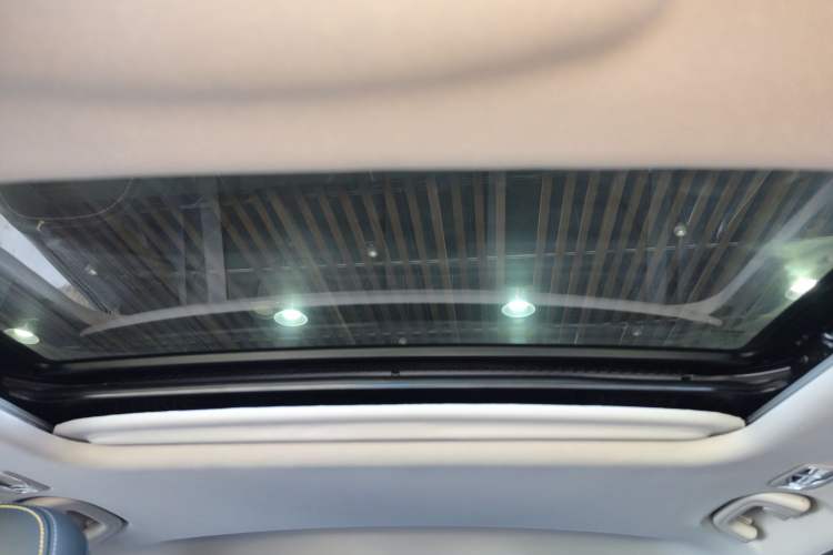 Used Geely Auto Emgrand L HiP 2024 Longteng Edition 1.5TD-DHT Pro 100KM Superior Model Headliner