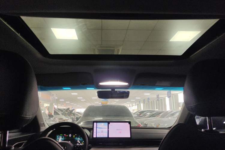 Used Geely Auto Emgrand L HiP 2024 Longteng Edition 1.5TD-DHT Pro 100KM Superior Model Headliner