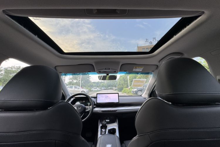 Used Geely Auto Emgrand L HiP 2024 Longteng Edition 1.5TD-DHT Pro 100KM Superior Model Headliner