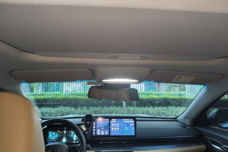 Used Geely Auto Emgrand L HiP 2024 Longteng Edition 1.5TD-DHT Pro 100KM Excellence Model Headliner