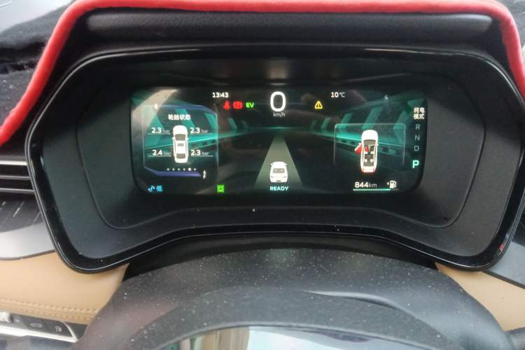 Used Geely Auto Emgrand L HiP 2024 Champion Edition 1.5TD-DHT Pro 100KM Excellence Model Instrument Cluster