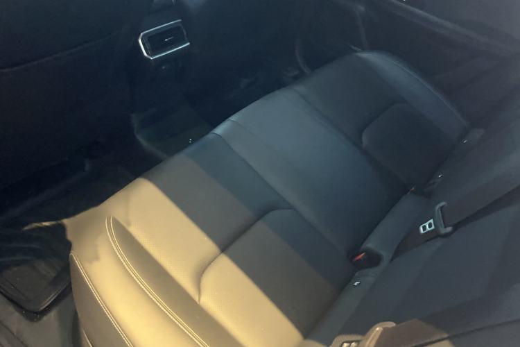 Used Geely Auto Emgrand L HiP 2024 Champion Edition 1.5TD-DHT Pro 100KM Superior Model Interior 1