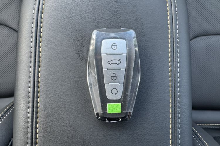Used Geely Auto Emgrand L HiP 2024 Longteng Edition 1.5TD-DHT Pro 100KM Superior Model Interior 2