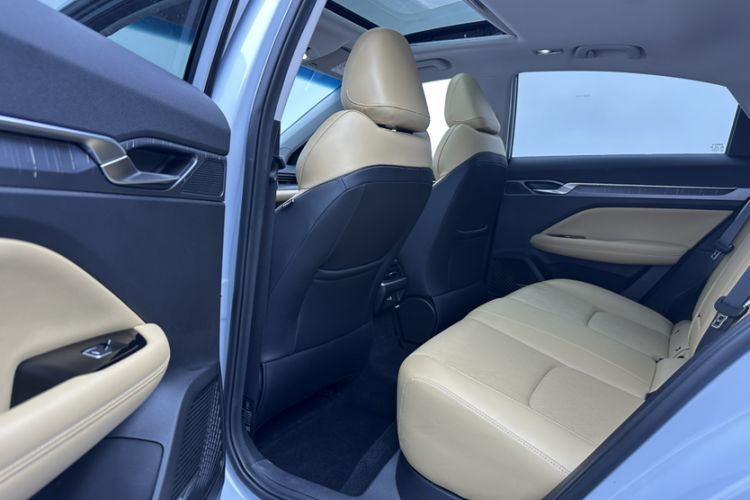 Used Geely Auto Emgrand L HiP 2024 Champion Edition 1.5TD-DHT Pro 100KM Excellence Model Interior 3
