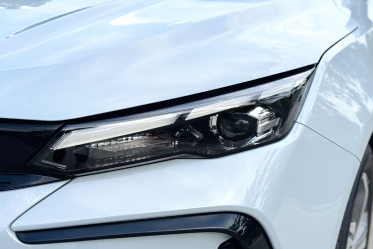 Used Geely Auto Emgrand L HiP 2024 Longteng Edition 1.5TD-DHT Pro 100KM Superior Model Left Front Headlight