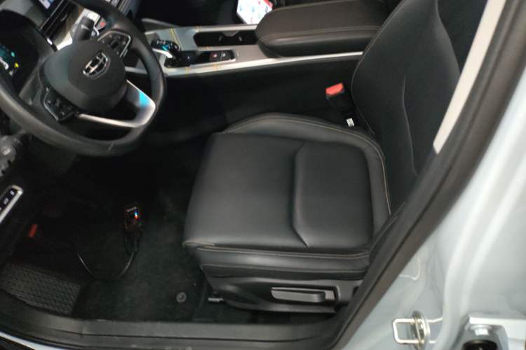 Used Geely Auto Emgrand L HiP 2024 Longteng Edition 1.5TD-DHT Pro 100KM Superior Model Left Front Seat