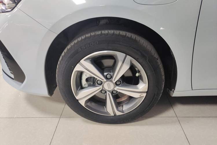 Used Geely Auto Emgrand L HiP 2024 Longteng Edition 1.5TD-DHT Pro 100KM Superior Model Left Front Wheel Hub