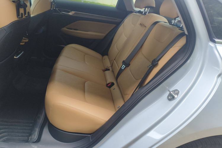 Used Geely Auto Emgrand L HiP 2024 Longteng Edition 1.5TD-DHT Pro 100KM Excellence Model Left Rear Seat