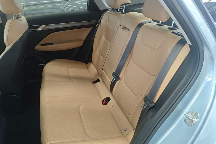 Used Geely Auto Emgrand L HiP 2024 Champion Edition 1.5TD-DHT Pro 100KM Excellence Model Left Rear Seat