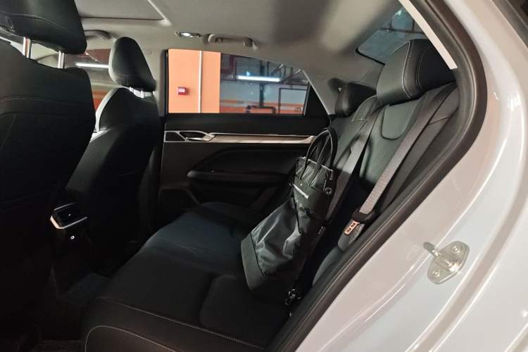 Used Geely Auto Emgrand L HiP 2024 Champion Edition 1.5TD-DHT Pro 100KM Superior Model Left Rear Seat