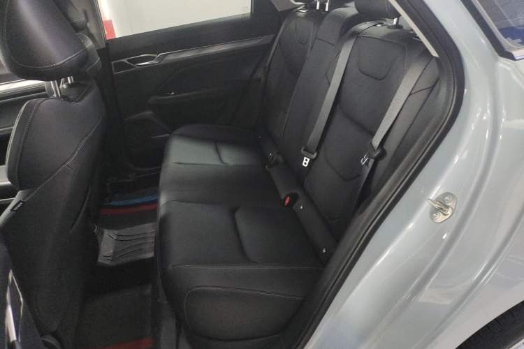 Used Geely Auto Emgrand L HiP 2024 Longteng Edition 1.5TD-DHT Pro 100KM Superior Model Left Rear Seat