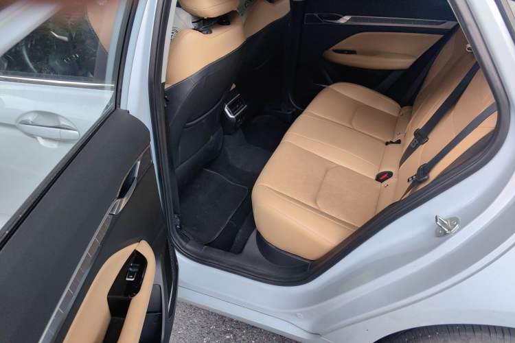 Used Geely Auto Emgrand L HiP 2024 Longteng Edition 1.5TD-DHT Pro 100KM Excellence Model Left Rear Seat