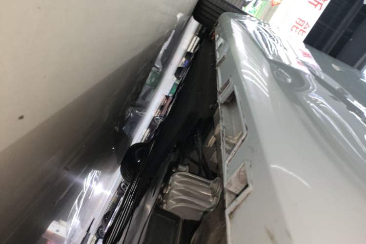Used Geely Auto Emgrand L HiP 2024 Longteng Edition 1.5TD-DHT Pro 100KM Superior Model Left Side Sill