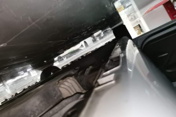 Used Geely Auto Emgrand L HiP 2024 Longteng Edition 1.5TD-DHT Pro 100KM Superior Model Left Side Sill