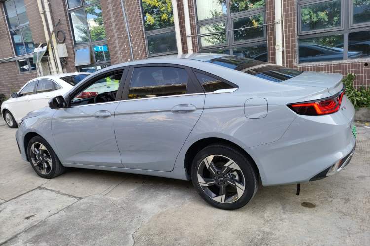 Used Geely Auto Emgrand L HiP 2024 Champion Edition 1.5TD-DHT Pro 100KM Excellence Model Left Side