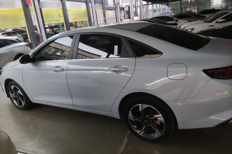 Used Geely Auto Emgrand L HiP 2024 Champion Edition 1.5TD-DHT Pro 100KM Excellence Model Left Side