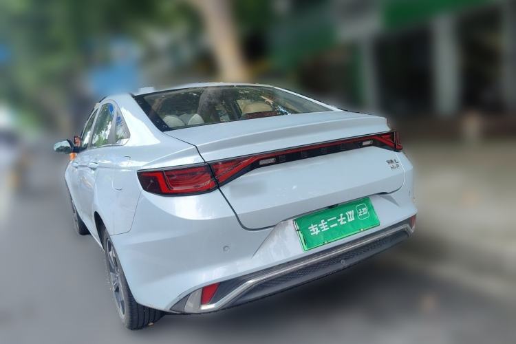 Used Geely Auto Emgrand L HiP 2024 Longteng Edition 1.5TD-DHT Pro 100KM Excellence Model Rear Left 45 Deg