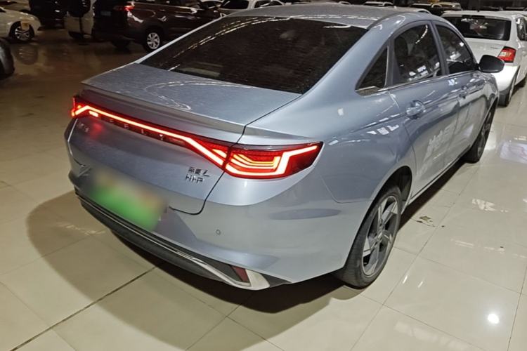 Used Geely Auto Emgrand L HiP 2024 Champion Edition 1.5TD-DHT Pro 100KM Excellence Model Rear Right 45 Deg