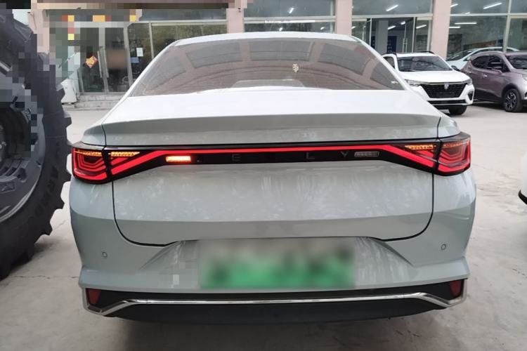 Used Geely Auto Emgrand L HiP 2024 Longteng Edition 1.5TD-DHT Pro 100KM Superior Model Rear