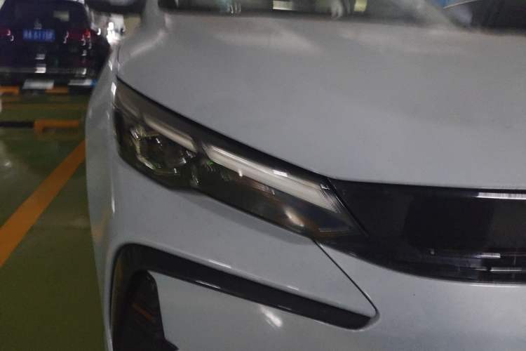 Used Geely Auto Emgrand L HiP 2024 Champion Edition 1.5TD-DHT Pro 100KM Superior Model Right Front Headlight