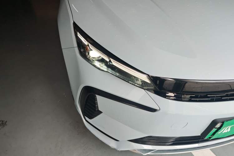 Used Geely Auto Emgrand L HiP 2024 Champion Edition 1.5TD-DHT Pro 100KM Superior Model Right Front Headlight