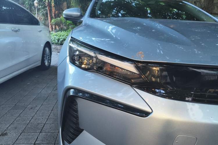 Used Geely Auto Emgrand L HiP 2024 Longteng Edition 1.5TD-DHT Pro 100KM Excellence Model Right Front Headlight