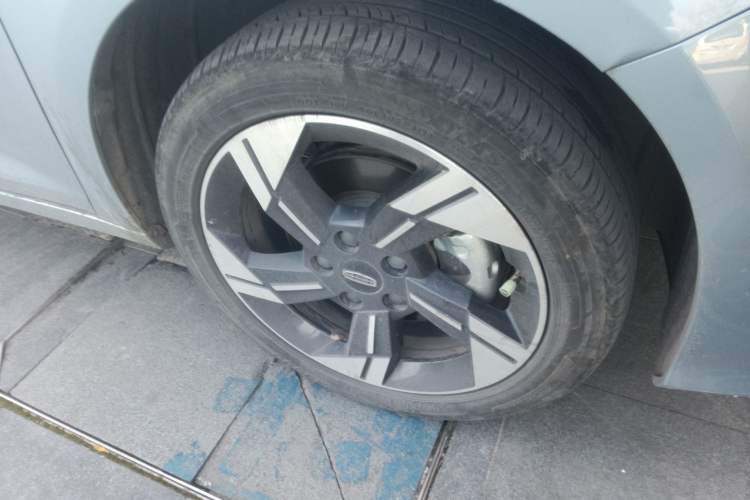 Used Geely Auto Emgrand L HiP 2024 Champion Edition 1.5TD-DHT Pro 100KM Excellence Model Right Front Wheel Hub