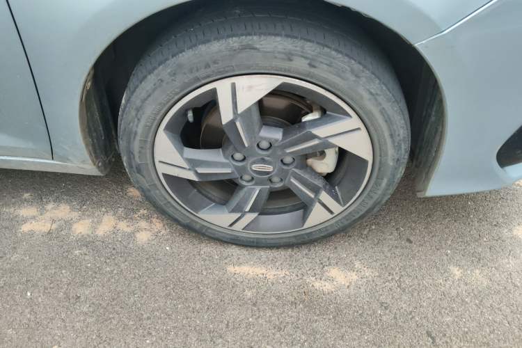 Used Geely Auto Emgrand L HiP 2024 Champion Edition 1.5TD-DHT Pro 100KM Excellence Model Right Front Wheel Hub
