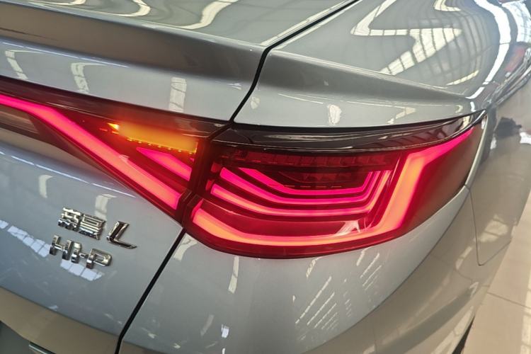 Used Geely Auto Emgrand L HiP 2024 Champion Edition 1.5TD-DHT Pro 100KM Excellence Model Right Rear Taillight
