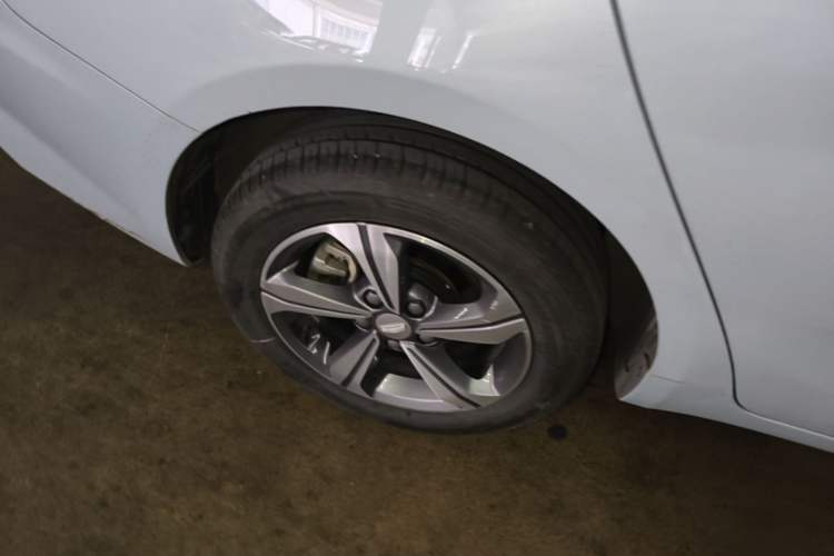 Used Geely Auto Emgrand L HiP 2024 Champion Edition 1.5TD-DHT Pro 100KM Superior Model Right Rear Wheel Hub
