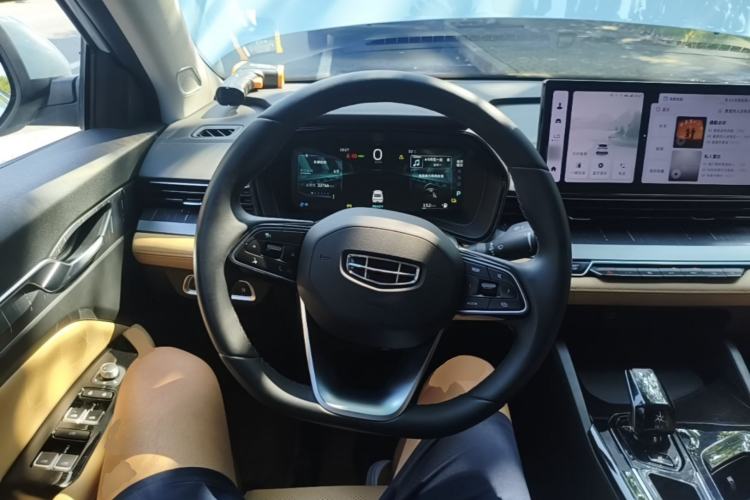 Used Geely Auto Emgrand L HiP 2024 Champion Edition 1.5TD-DHT Pro 100KM Excellence Model Steering Wheel
