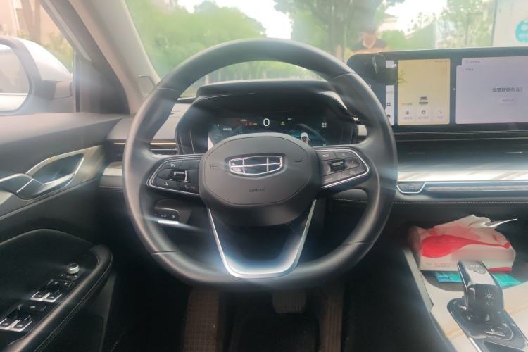 Used Geely Auto Emgrand L HiP 2024 Longteng Edition 1.5TD-DHT Pro 100KM Superior Model Steering Wheel