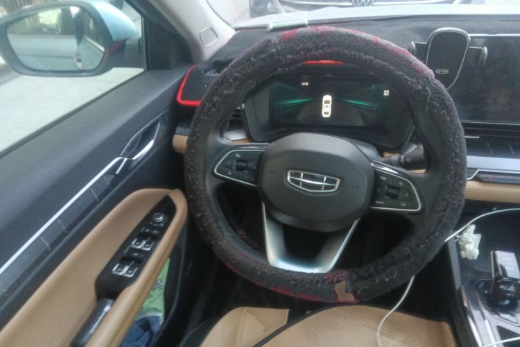 Used Geely Auto Emgrand L HiP 2024 Champion Edition 1.5TD-DHT Pro 100KM Excellence Model Steering Wheel
