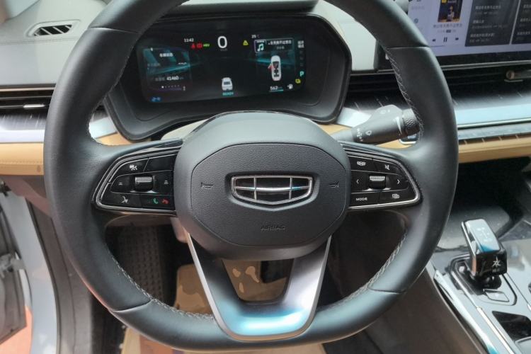 Used Geely Auto Emgrand L HiP 2024 Champion Edition 1.5TD-DHT Pro 100KM Excellence Model Steering Wheel