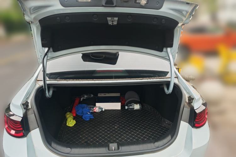 Used Geely Auto Emgrand L HiP 2024 Champion Edition 1.5TD-DHT Pro 100KM Superior Model Trunk