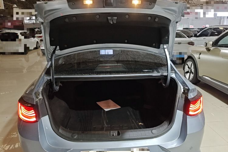 Used Geely Auto Emgrand L HiP 2024 Champion Edition 1.5TD-DHT Pro 100KM Excellence Model Trunk