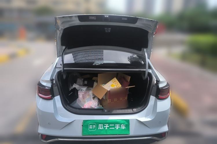 Used Geely Auto Emgrand L HiP 2024 Longteng Edition 1.5TD-DHT Pro 100KM Excellence Model Trunk