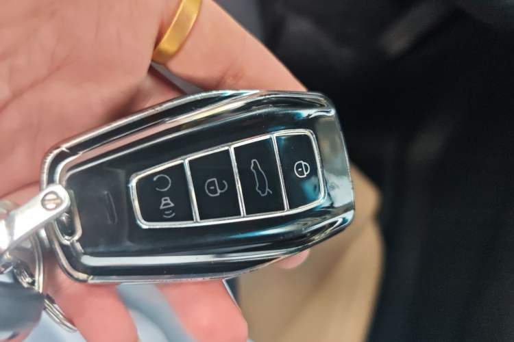 Used Geely Auto Emgrand L HiP 2024 Champion Edition 1.5TD-DHT Pro 100KM Excellence Model Vehicle Key