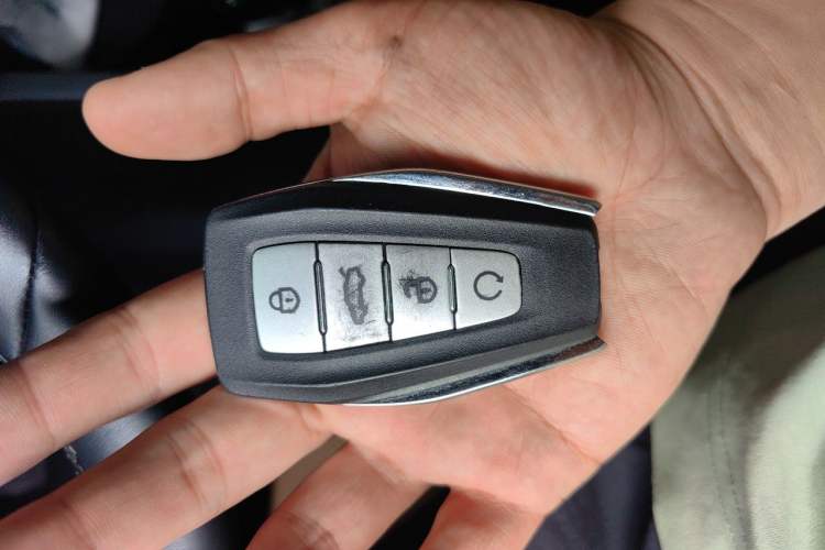 Used Geely Auto Emgrand L HiP 2024 Longteng Edition 1.5TD-DHT Pro 100KM Excellence Model Vehicle Key