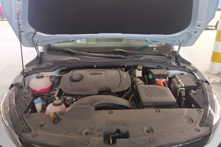 Used Geely Auto Emgrand L HiP 2024 Longteng Edition 1.5TD-DHT Pro 100KM Excellence Model Engine Bay