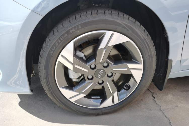 Used Geely Auto Emgrand L HiP 2024 Champion Edition 1.5TD-DHT Pro 100KM Excellence Model Left Front Wheel Hub