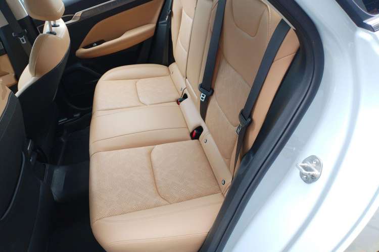Used Geely Auto Emgrand L HiP 2024 Champion Edition 1.5TD-DHT Pro 100KM Excellence Model Left Rear Seat